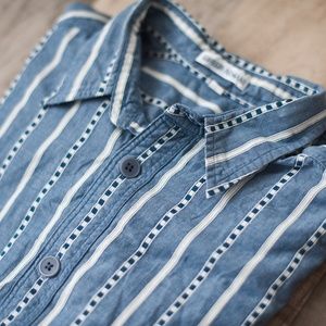 GIORGIO ARMANI Men's Button Front Striped LS Shirt