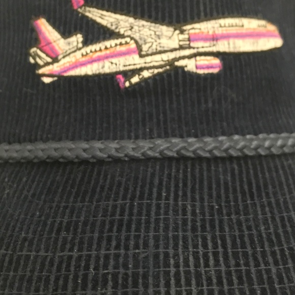 MD-11 airplane hat - Picture 2 of 2