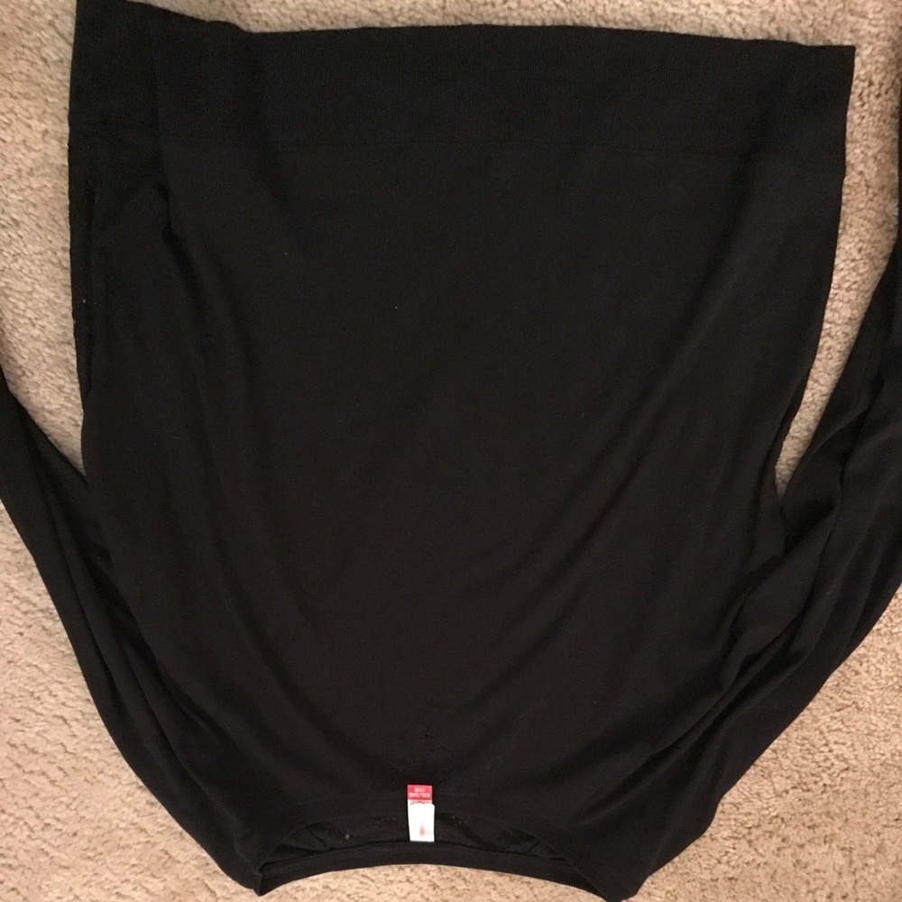 Black long sleeve tee