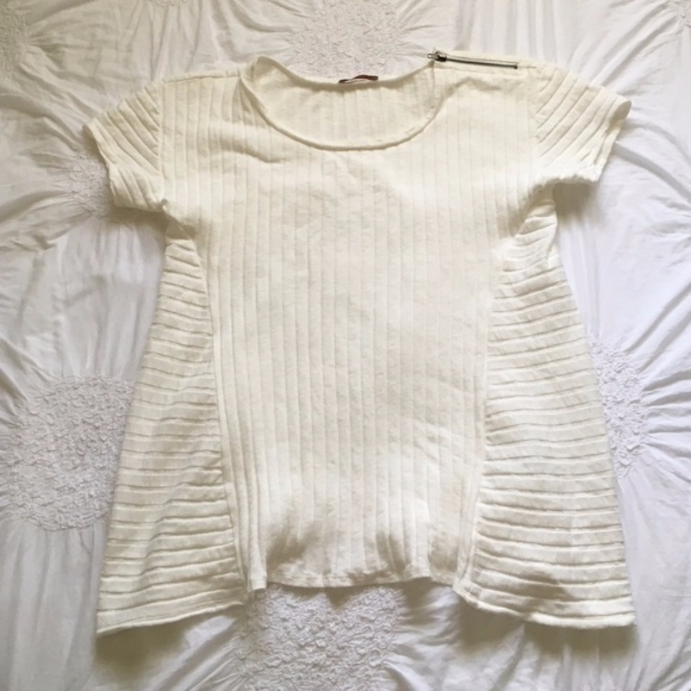 Anthropologie Bordeaux White Top Size L