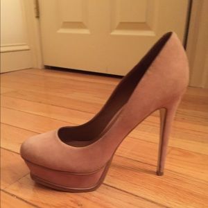 Steve Madden Kiss women's pump in tan