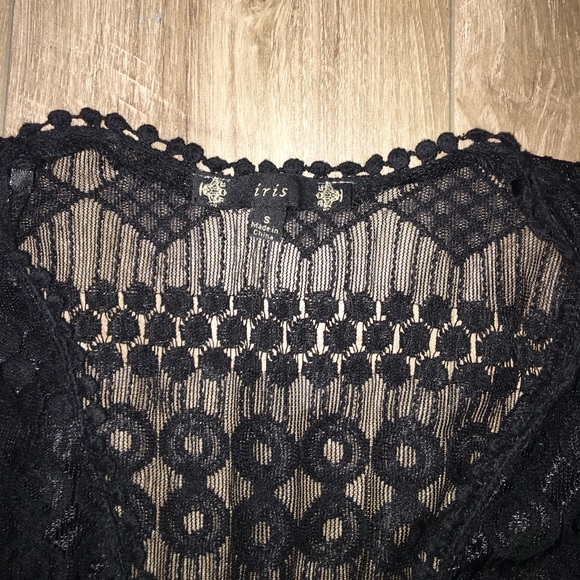 Bell Sleeved Sheer Back Lace Romper - Picture 3 of 3