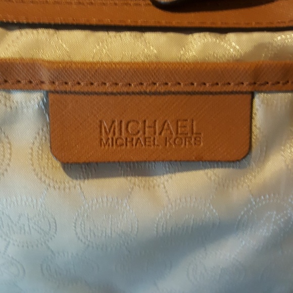 MK Purse - Picture 6 of 8