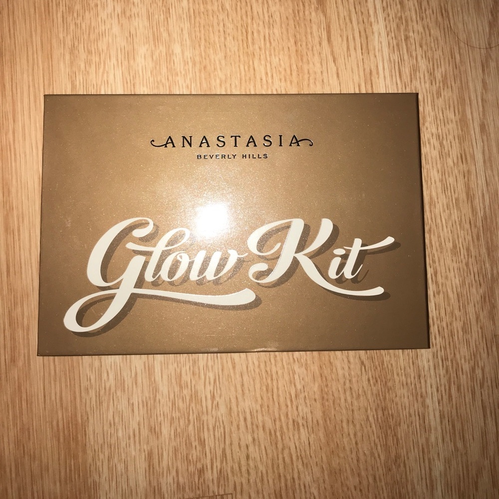 Anastasia Beverly Hills Glow Kit