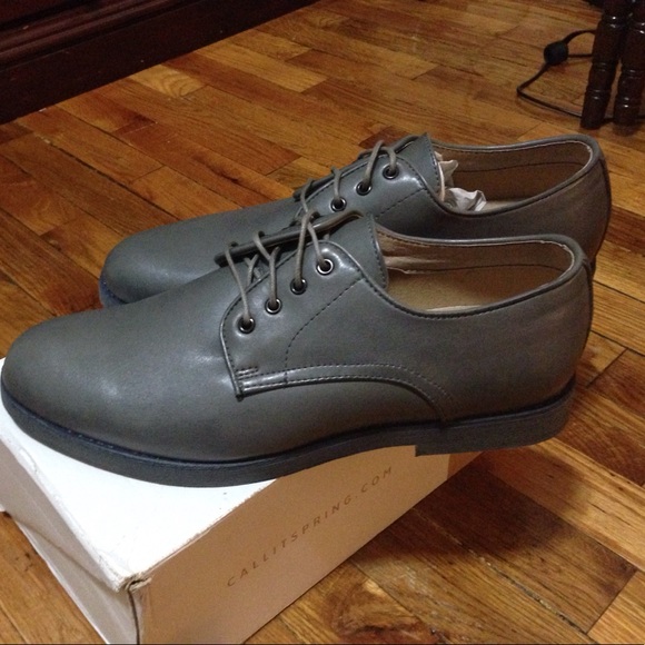 Brand New!! Men's Fashion Dress Shoes - Picture 2 of 3