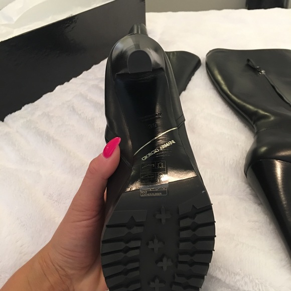 Giorgio Armani black leather healed boots - Picture 3 of 8