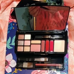 NWOT Makeover Essentials: Weekly Palette