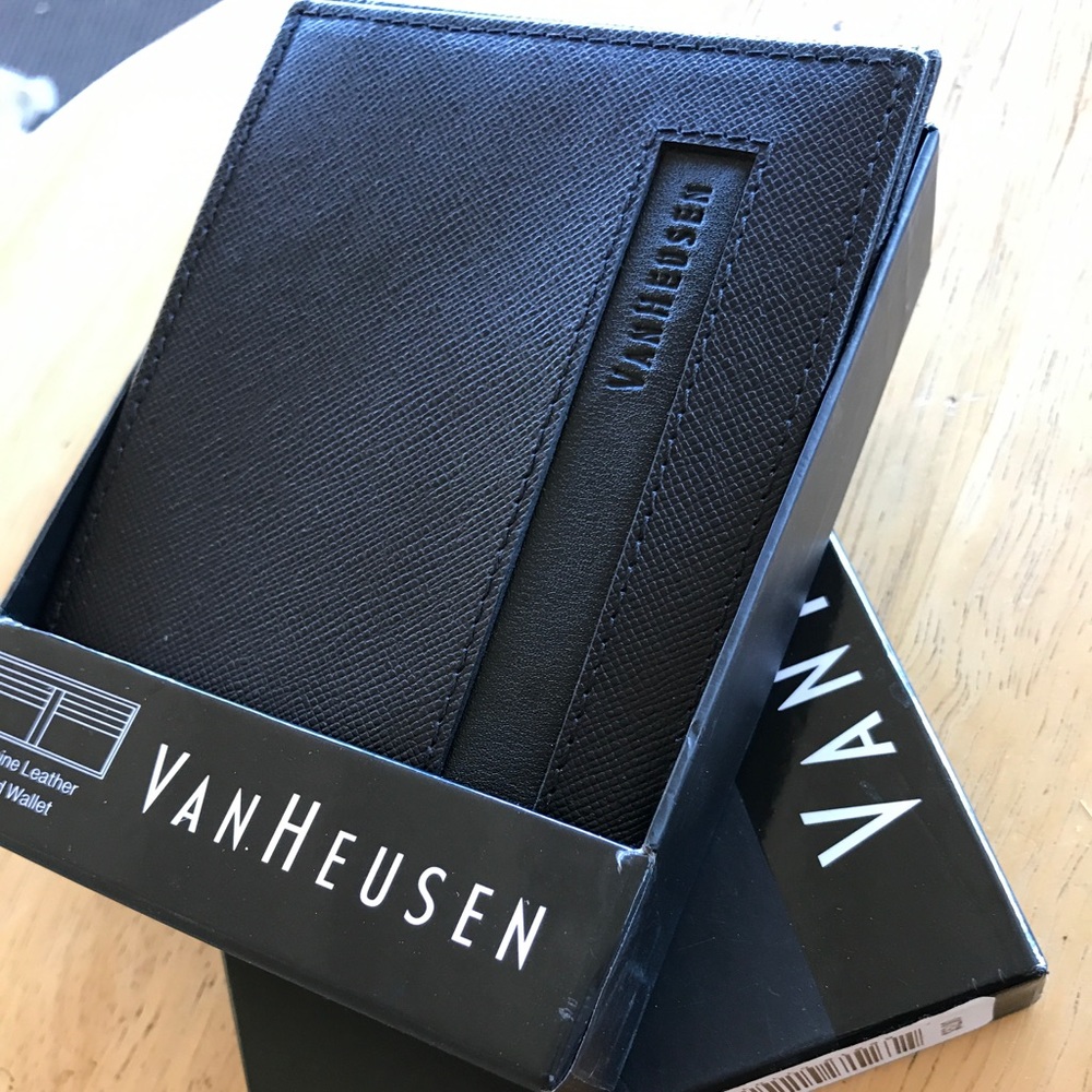 Van-Heusen genuine leather Wallet