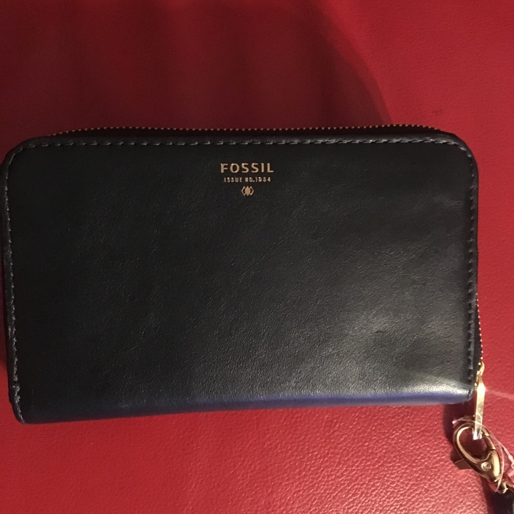 Fossil Wristlet