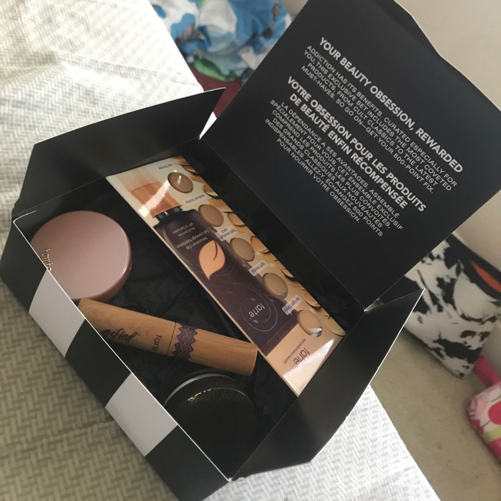 SEPHORA Tarte makeup set
