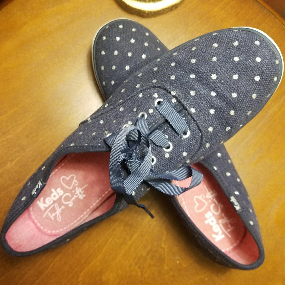 Taylor swift  keds
