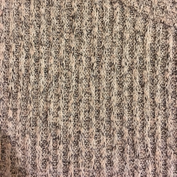 ❌SOLD❌ Forever 21 Robbed Dolman sweater - Picture 4 of 5