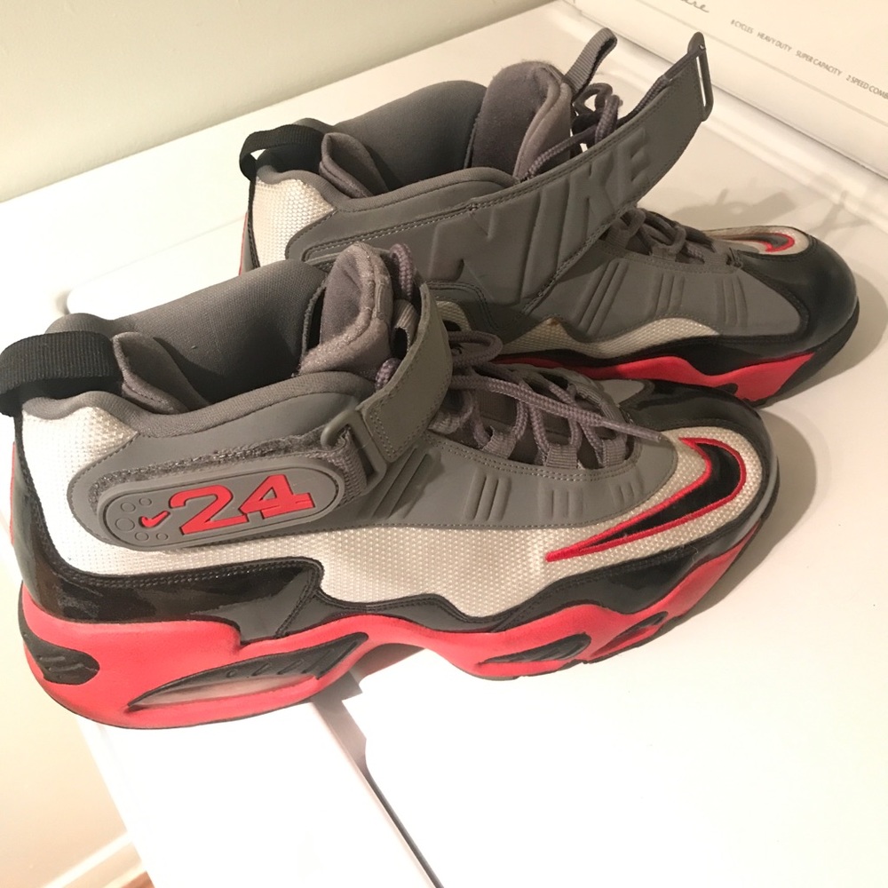 Nike Air Griffey Max 1 Size 10 “Platinum”