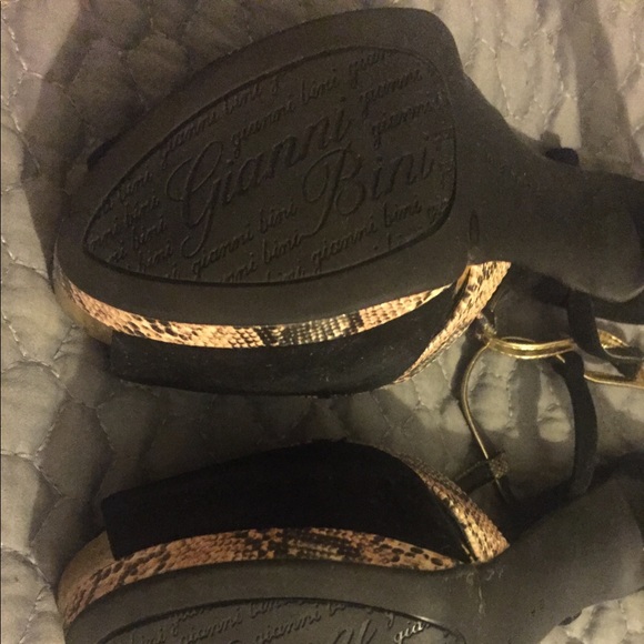 Gianni Bini 8.5 sexy heels!! - Picture 3 of 3