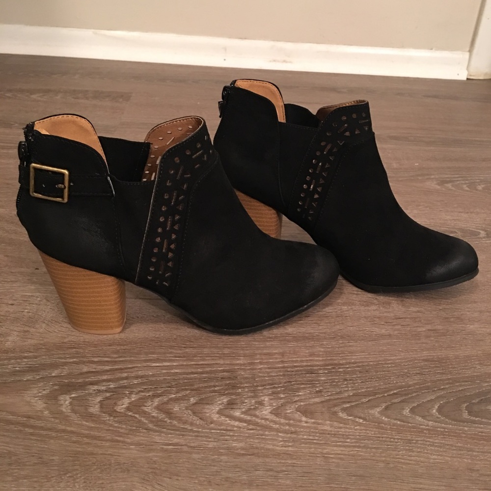 Black Distressed Ankle Bootie - Picture 3 of 8