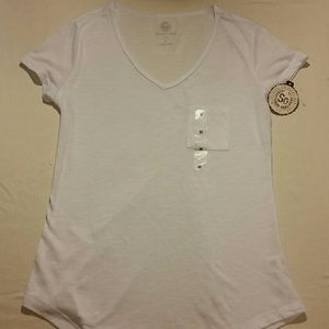 NWT So perfect V-Neck