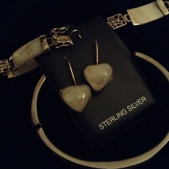 MOTHER OF PEARL JEWELRY LOT! - Picture 4 of 5