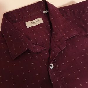 Burgundy w/ pattern, short sleeve button down