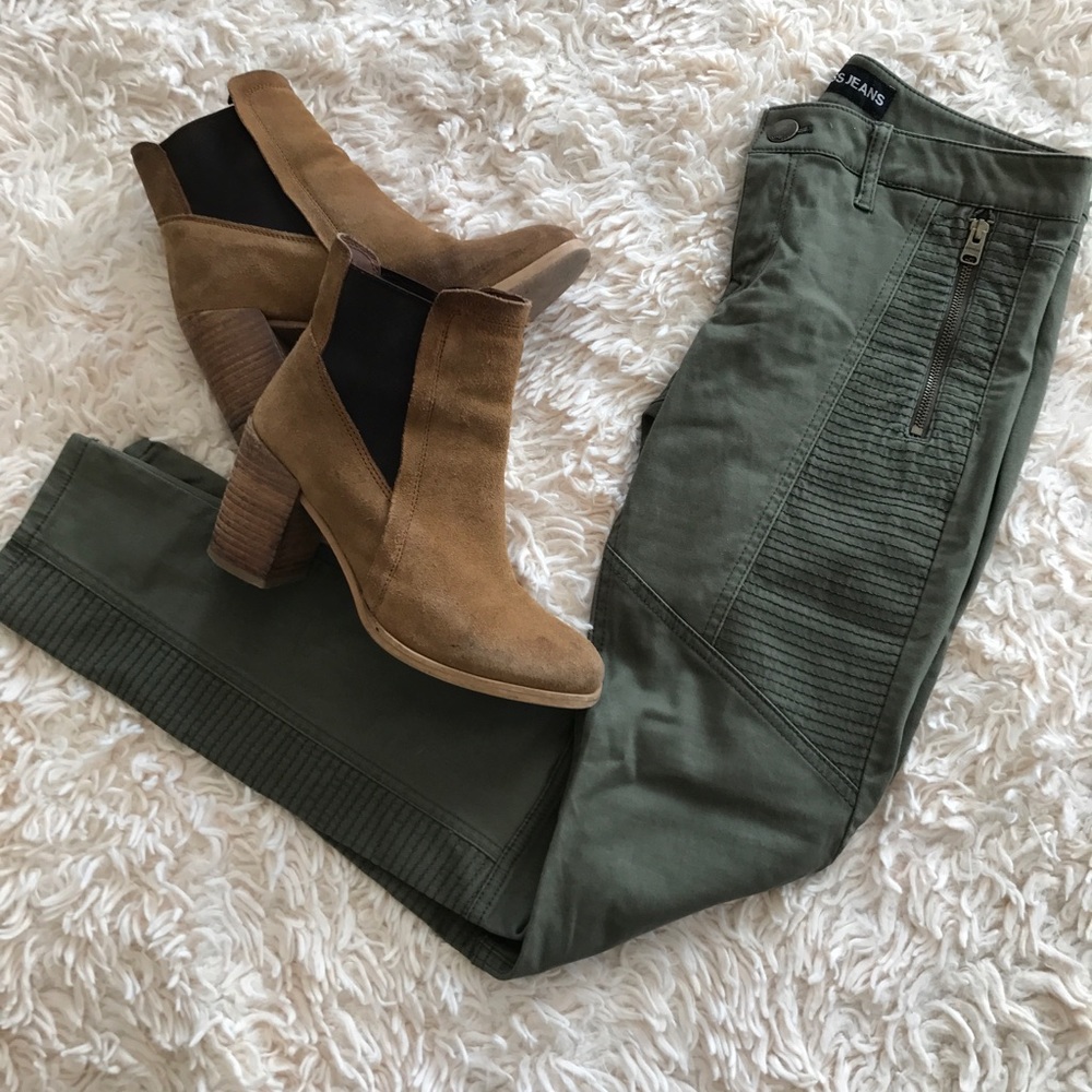 Express "Stella Low Rise Legging" Pants