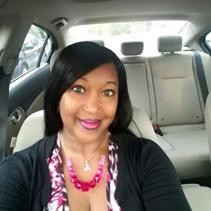 Meet your Posher, Sharon