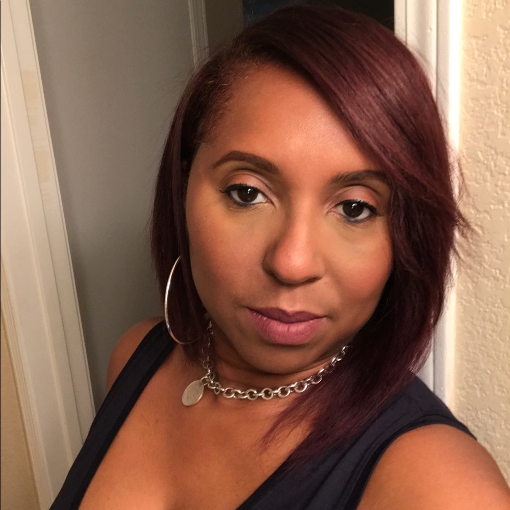 Meet your Posher, Lorna