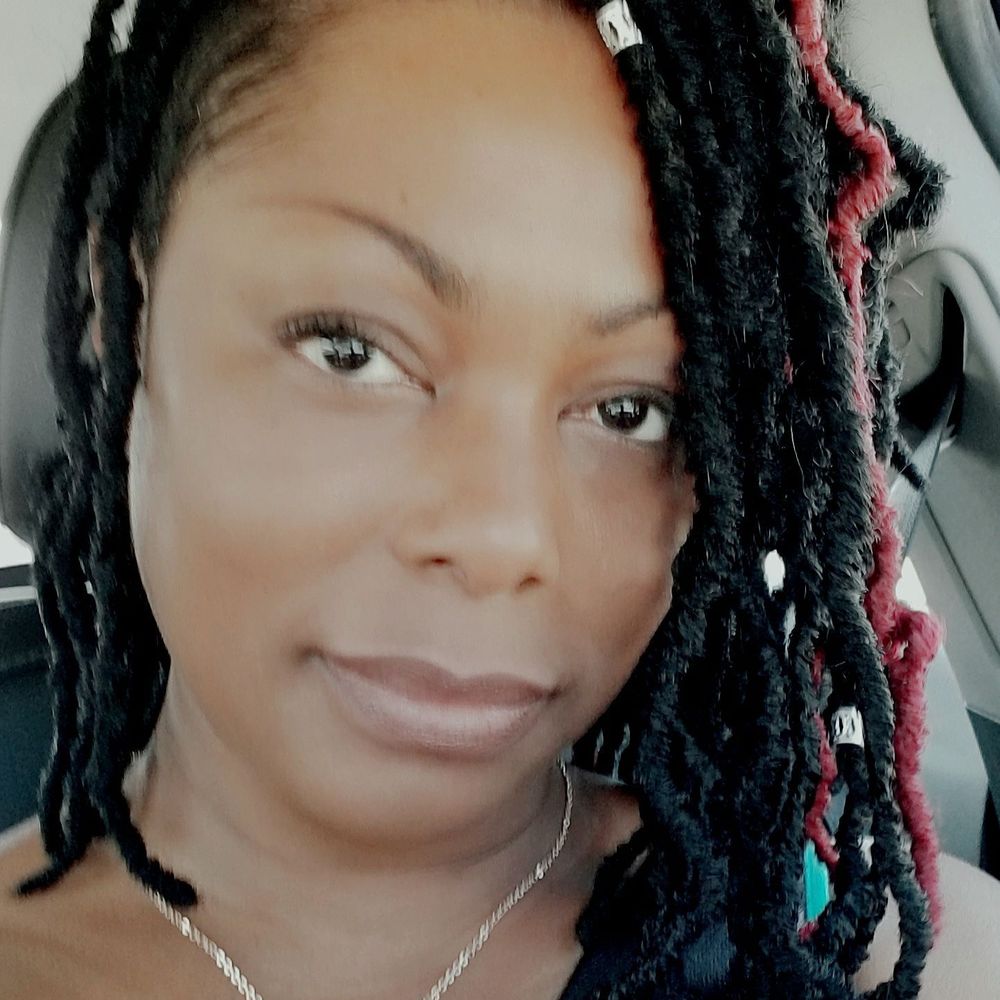 Meet your Posher, Andrienne