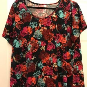 Lularoe 2XL Classic Tee