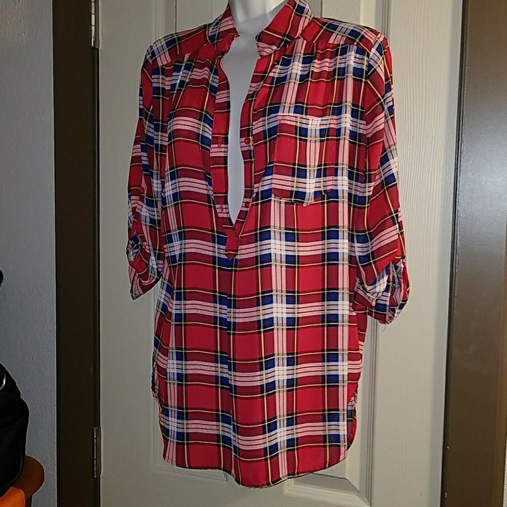 AWSOME plaid blouse