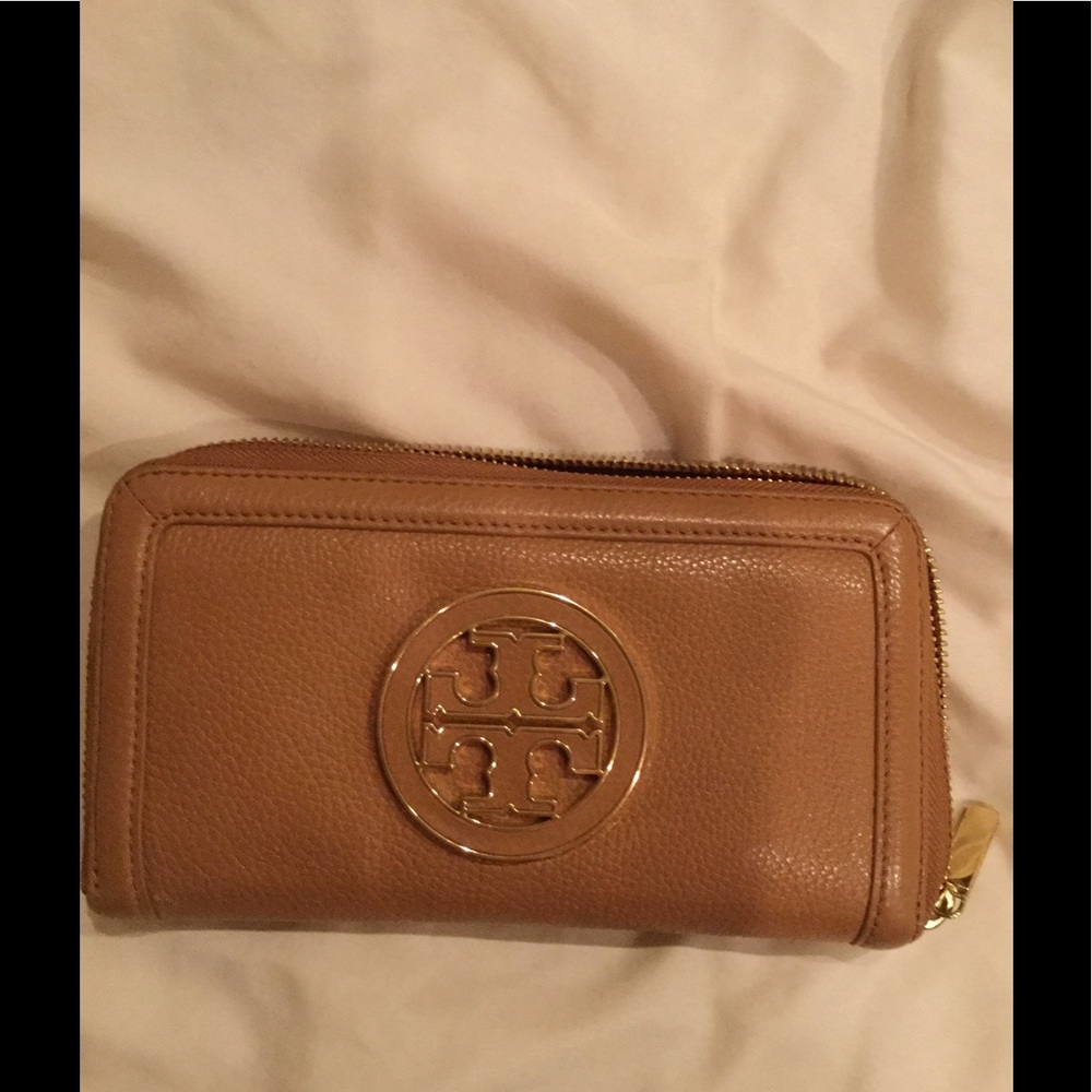 Tori Burch Wallet