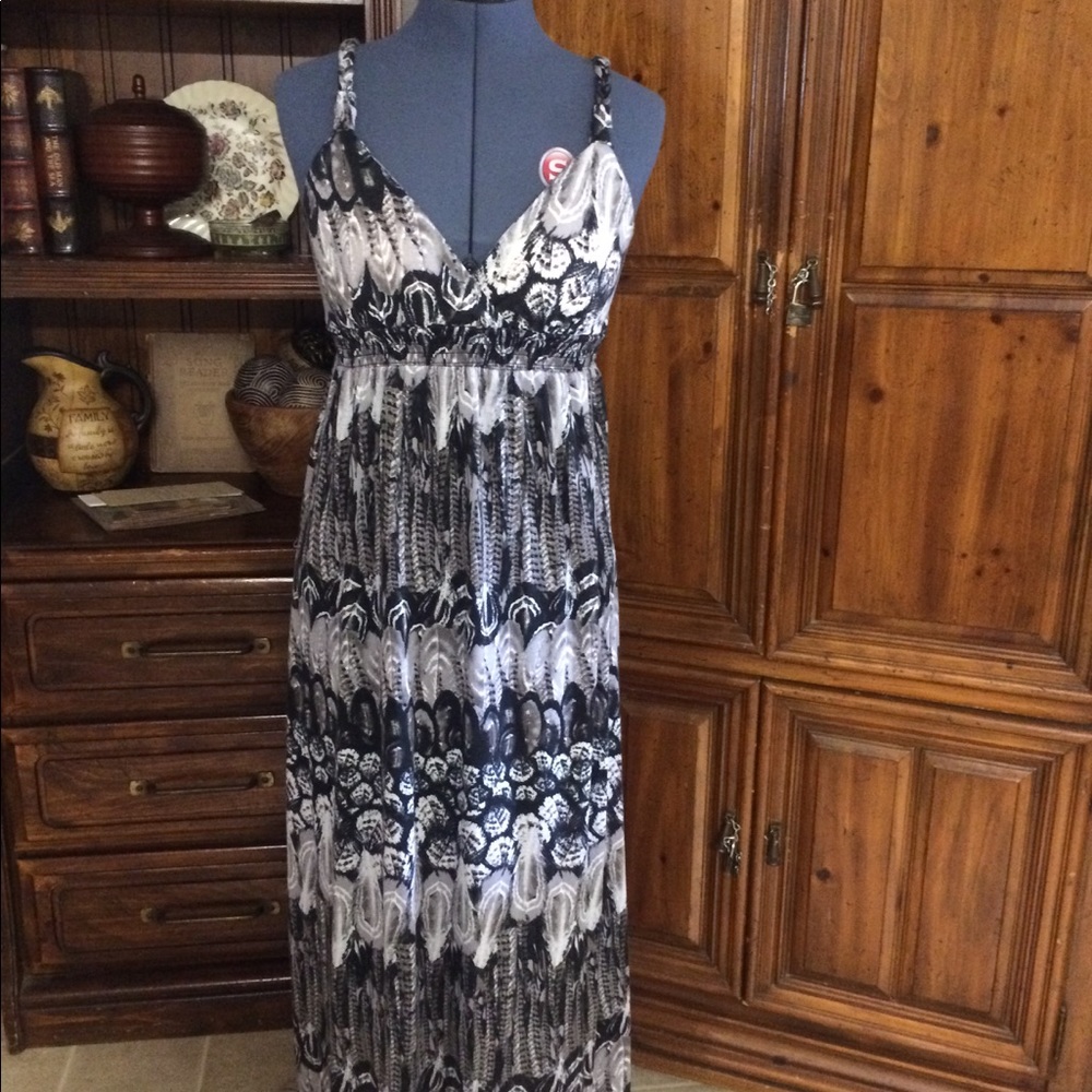 No Boundaries Woven Strap Maxi Dress size 7/9