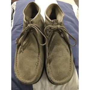 Clarks Wallabees Size 9