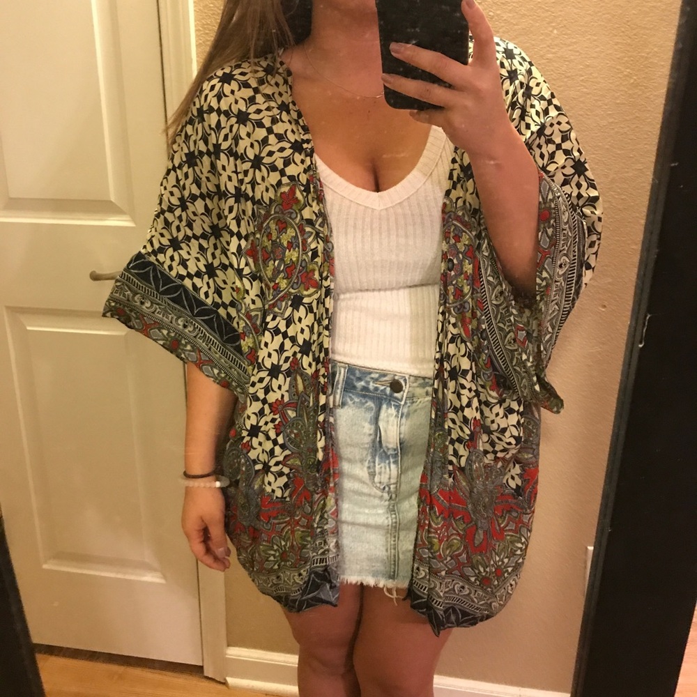 Adorable print kimono!