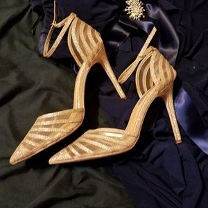 Sexy Gold 4 Inch Heels Sz 9
