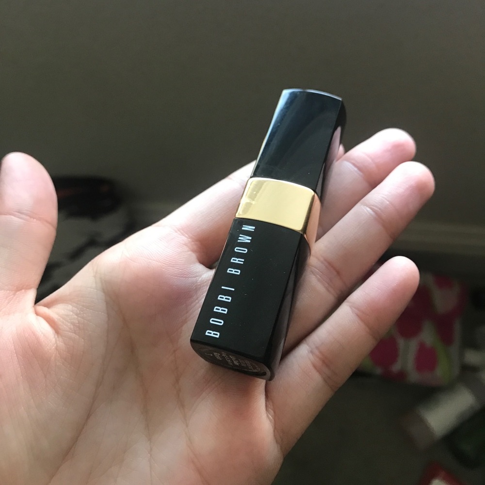 BOBBI BROWN lipstick- raisin