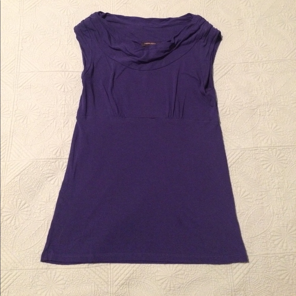 Short sleeve top