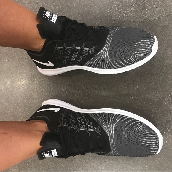 🖤Classic black & white 🖤New in a box🕋Price firm - Picture 2 of 8