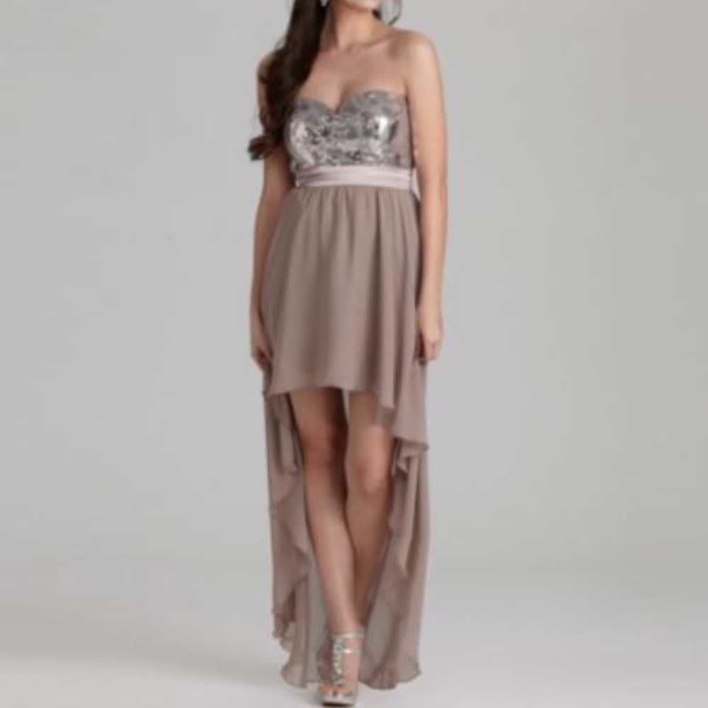 Beautiful Sequin dress .🎈