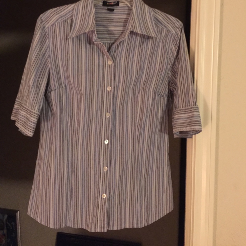 Express mid quarter sleeve,button down.