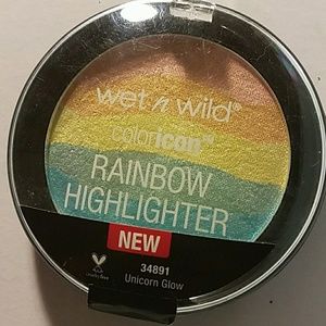 New Wet n Wild Rainbow highlighter