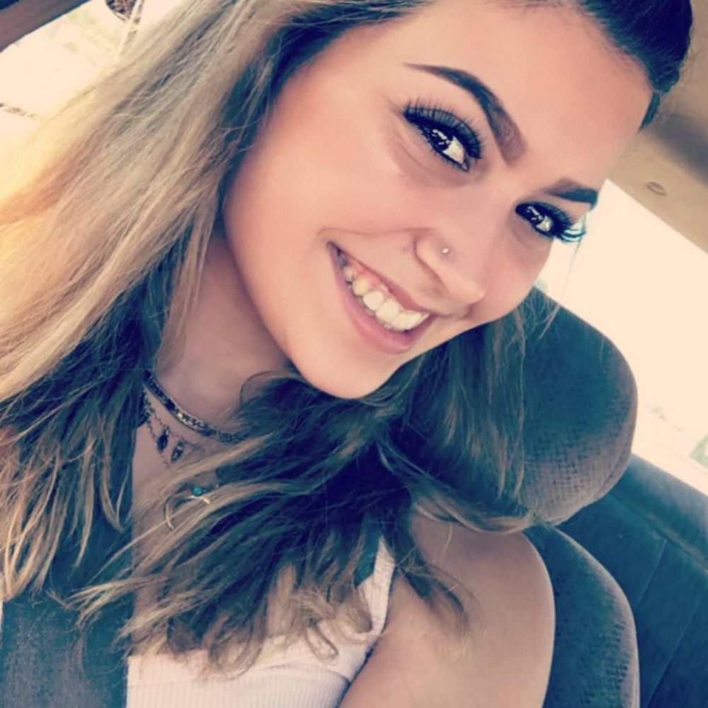 Meet your Posher, Madi