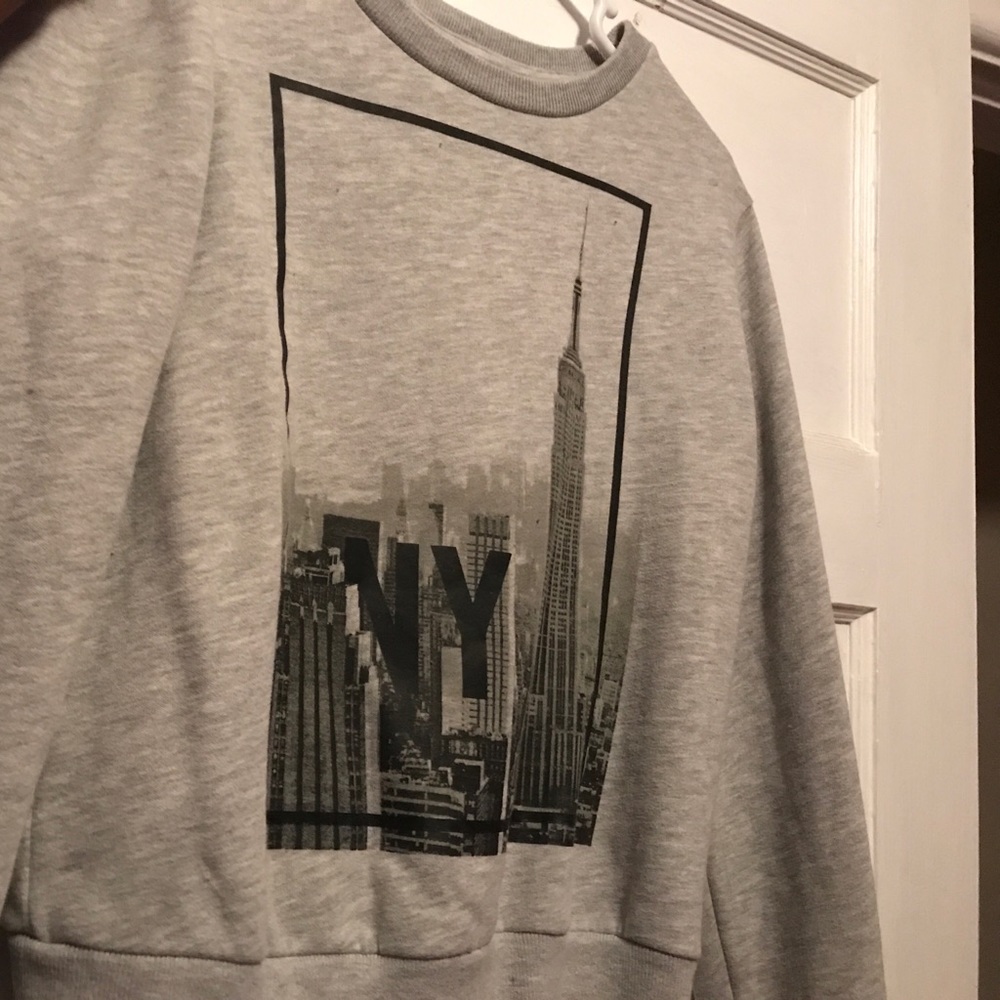 Abercrombie and fitch NYC sweat shirt