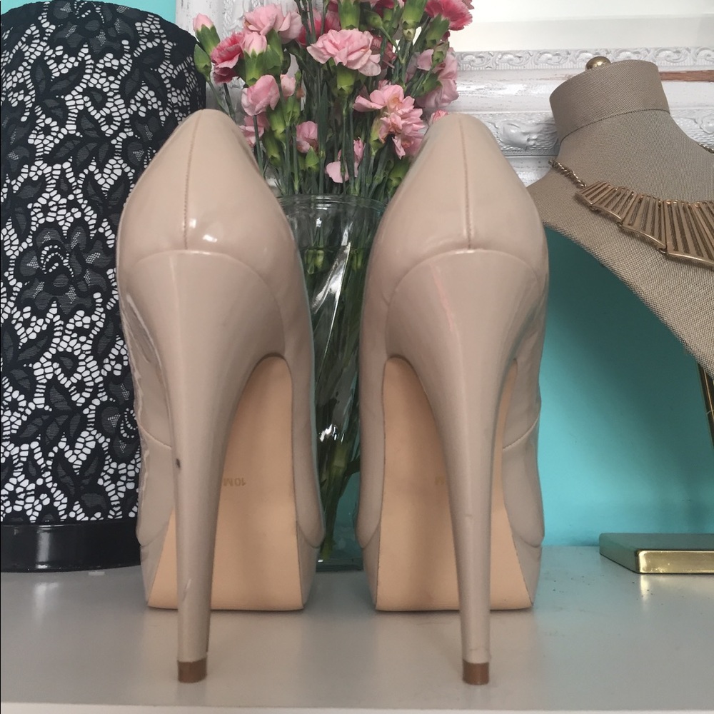 Guess Size 10 Platform Heels