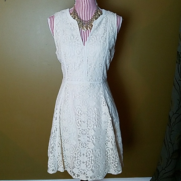 Lauren Conrad Dresses & Skirts - [Lauren Conrad] Beige Lace Dress