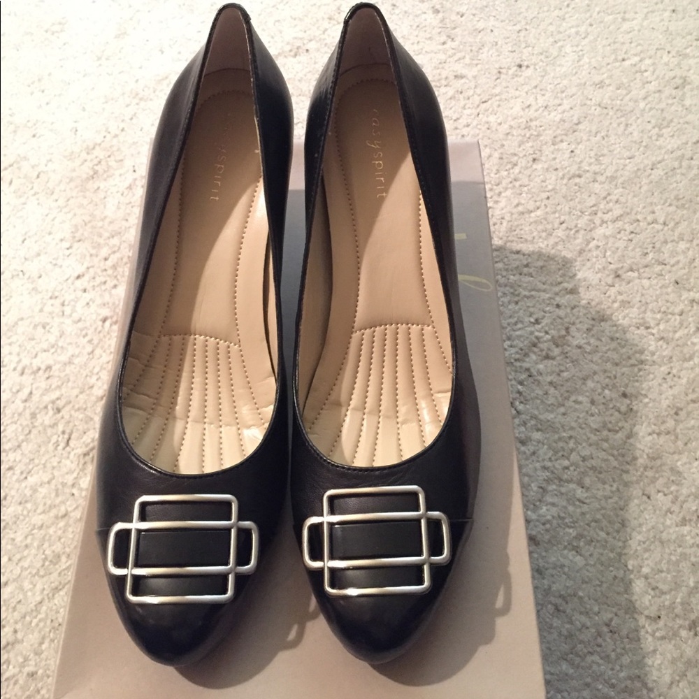 Brand New Easy Spirit Black Leather Shoes size 8.5