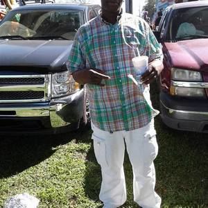 Meet your Posher, Lionel