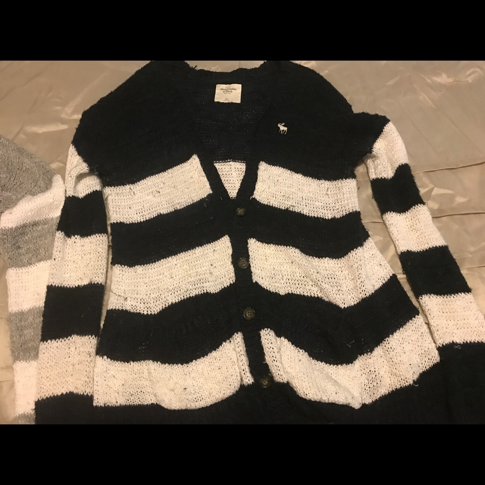 Abercrombie and Fitch cardigan