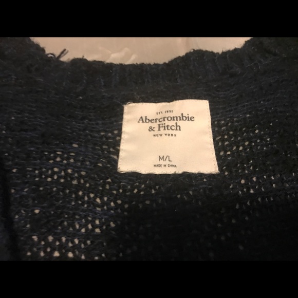 Abercrombie and Fitch cardigan - Picture 3 of 3