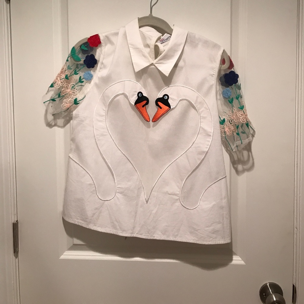 Red Valentino. Collar Shirt- swan