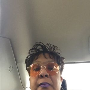 Meet your Posher, Kim