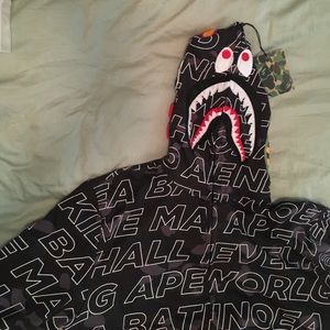 Full zip authentic bape hoodie.